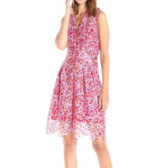 T Tahari Dresses & Skirts - New Tahari Talika Lace Pleated zip cocktail dress T Tahari Dresses & Skirts - New Tahari Talika Lace Pleated zip cocktail dress